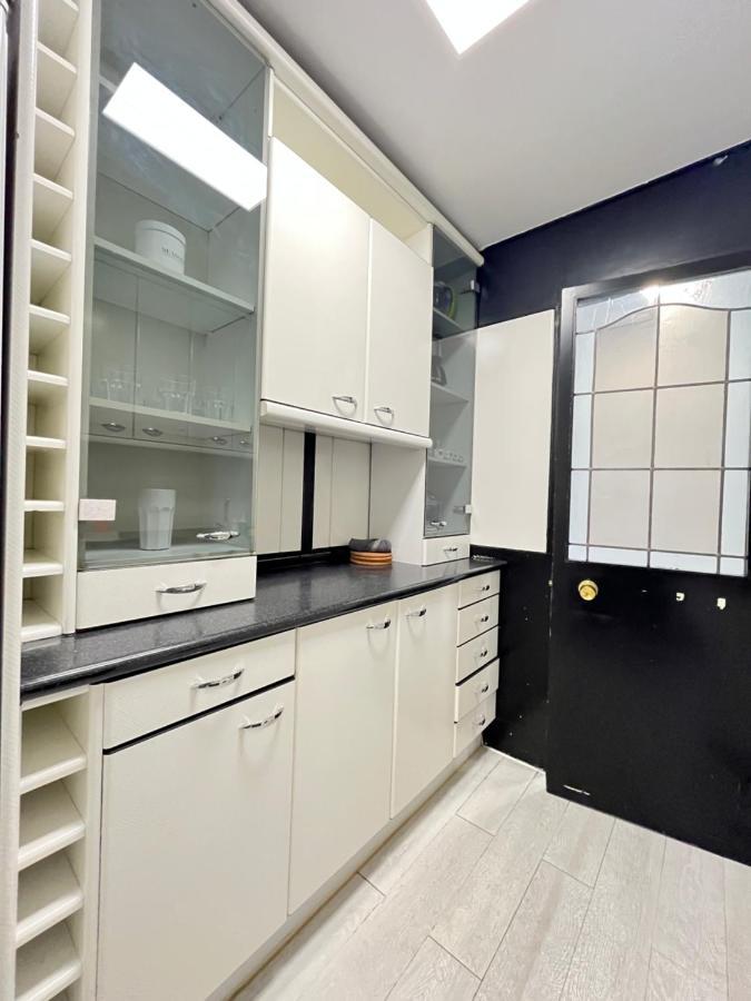 Exclusivo Maria De Molina Temporal Apartment Madrid Bagian luar foto
